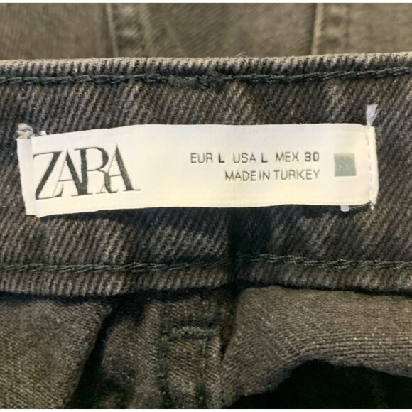 Zara Size Large L Black Denim Skort Fray Hem Gold Button Jean Short NWT New - Picture 5 of 7